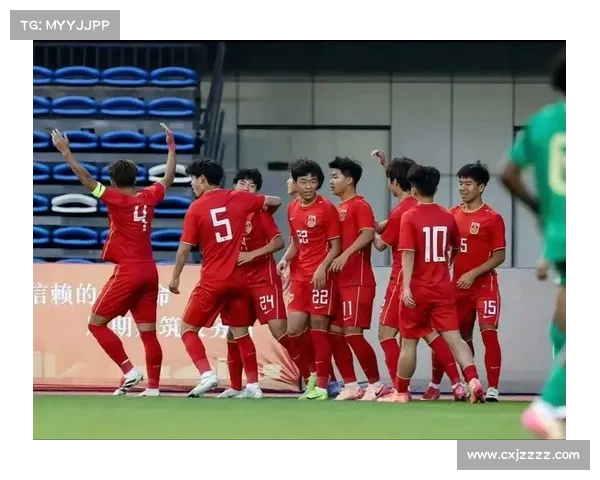 狼堡球员阿诺德帕雷德斯与中国U16队热情互动共度难忘时光 狼堡球员阿诺德帕雷德斯与中国U16队热情互动共度难忘时光